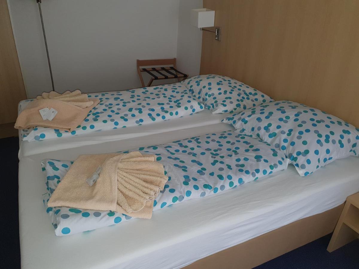 Apartments Kroměříž エクステリア 写真