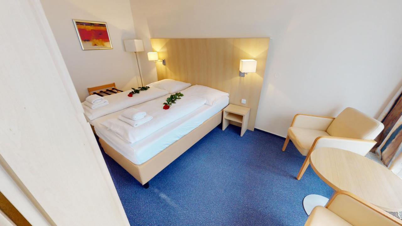 Apartments Kroměříž エクステリア 写真