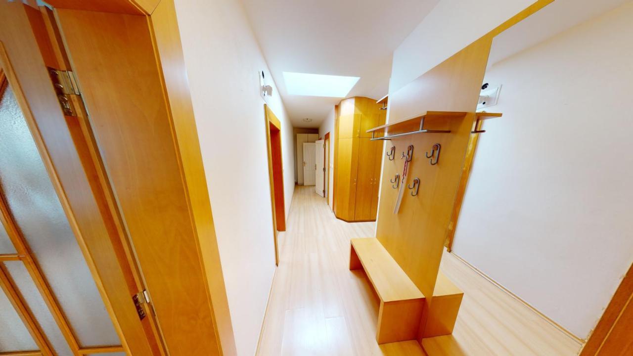 Apartments Kroměříž エクステリア 写真